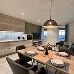 Lejlighedshotel Ludvikova Bouda 4*