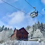 Lejlighedshotel Ludvikova Bouda 4*