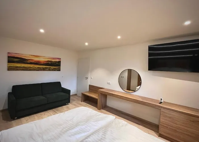 Aparthotel Ludvíkova Bouda 3*